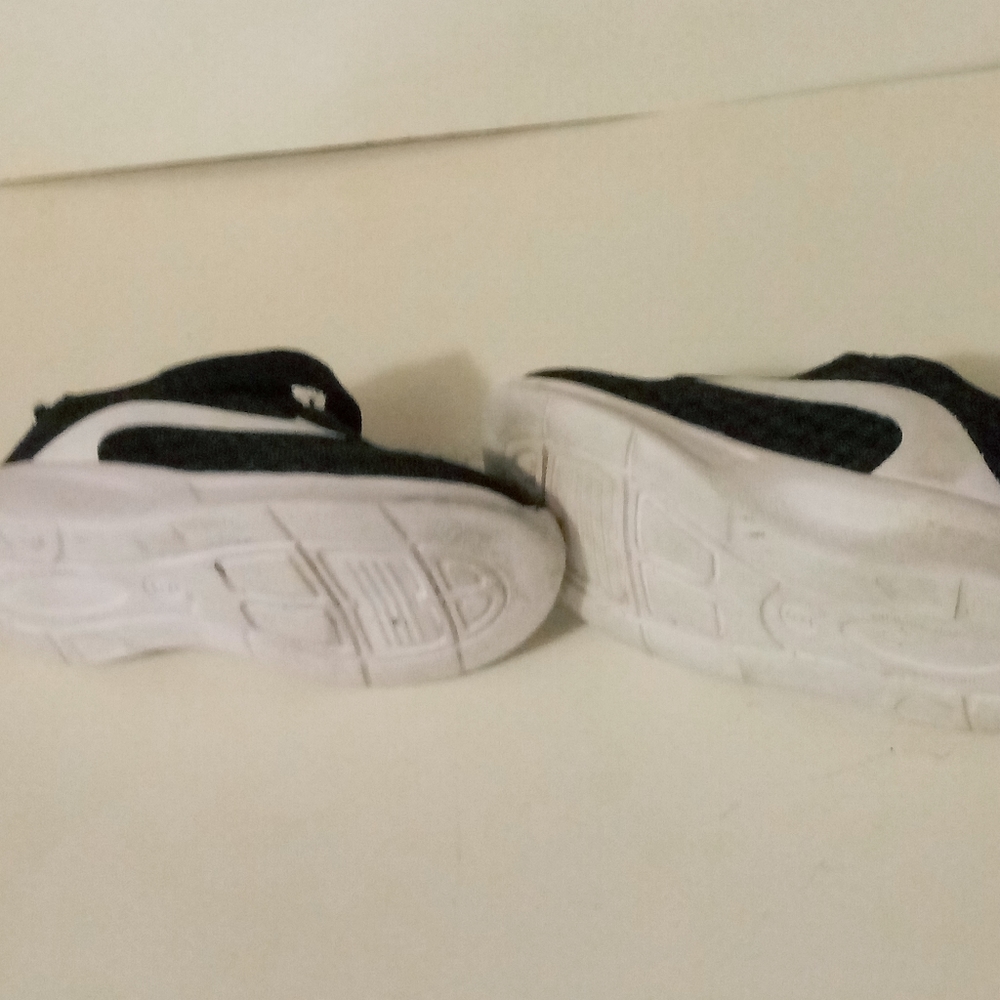 3/$15 Toddler Slip On Shoes - Picture 4 of 8